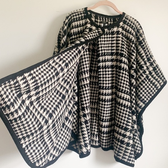 Talbots Houndstooth Cape Poncho - Picture 5 of 9